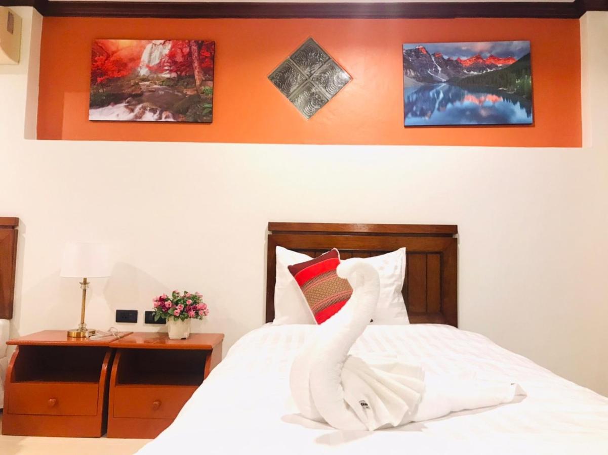 Benetti House Hostel Patong Exterior foto