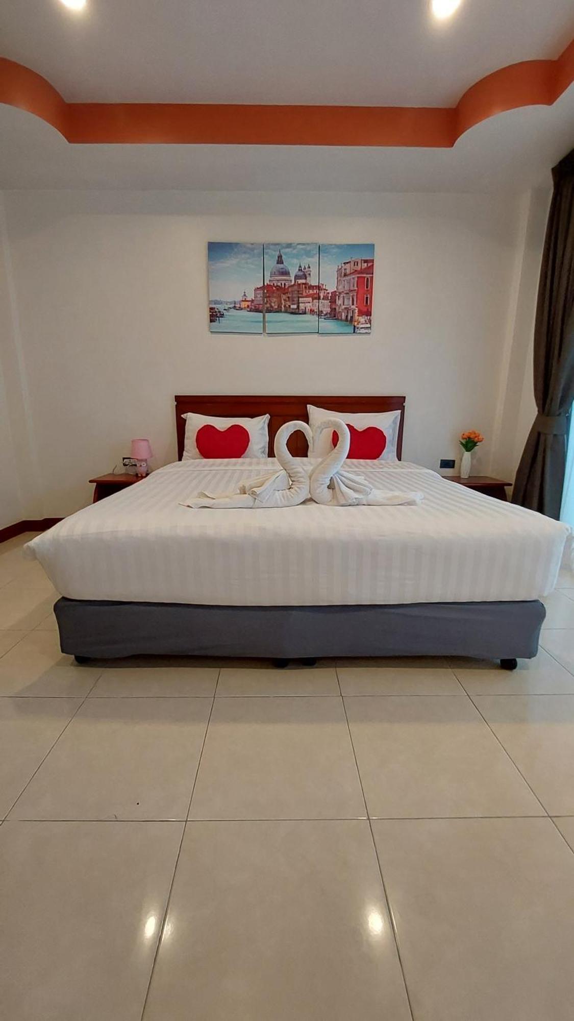 Benetti House Hostel Patong Exterior foto