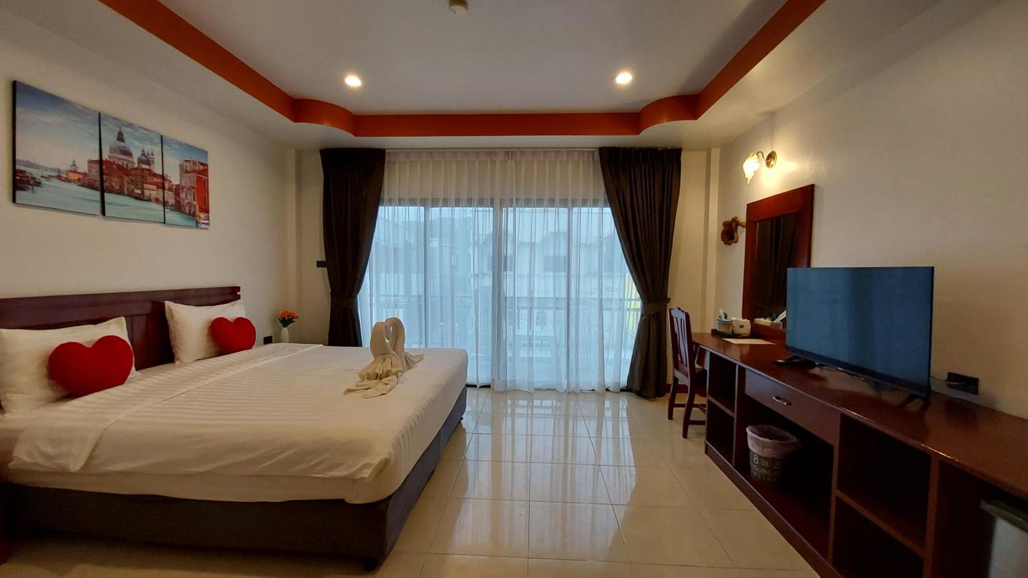 Benetti House Hostel Patong Exterior foto