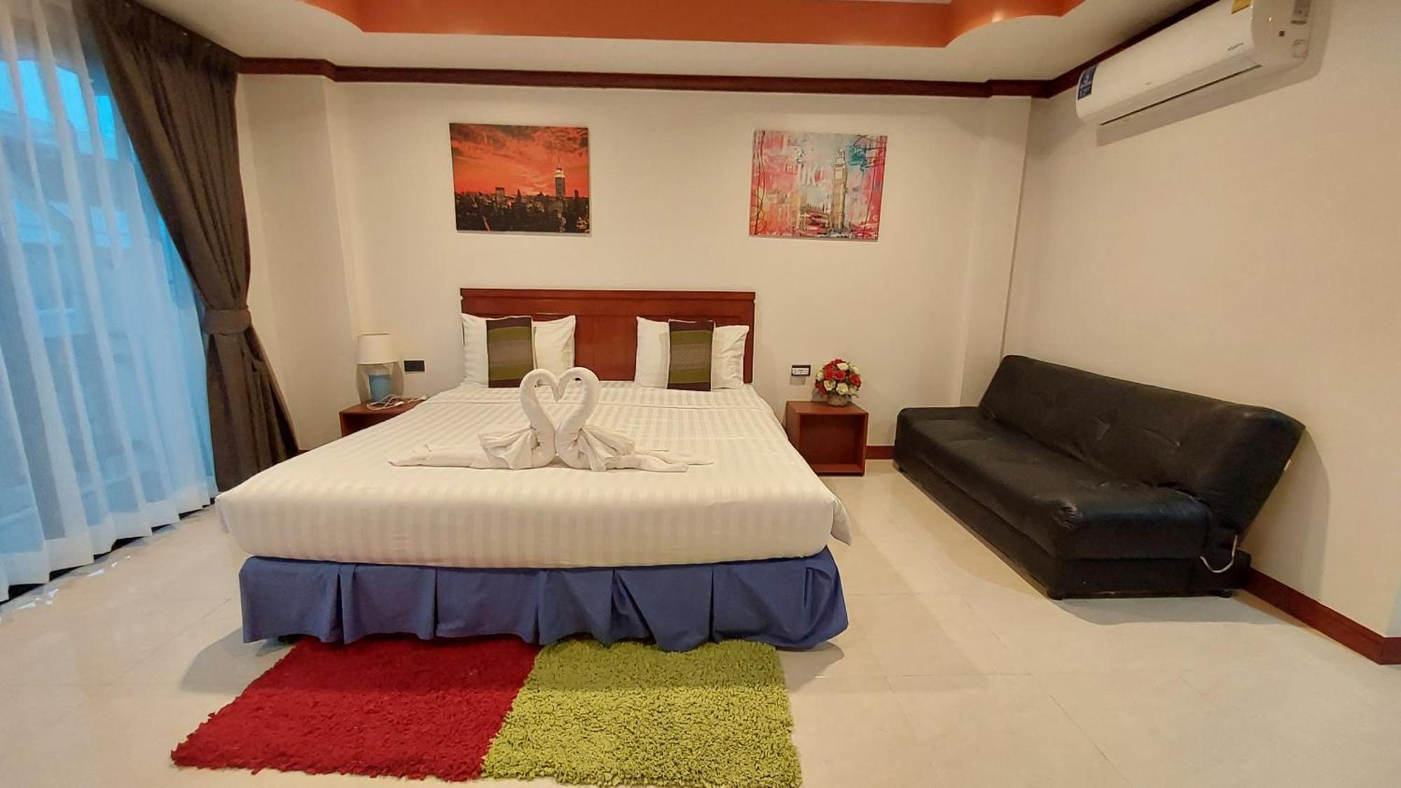 Benetti House Hostel Patong Exterior foto